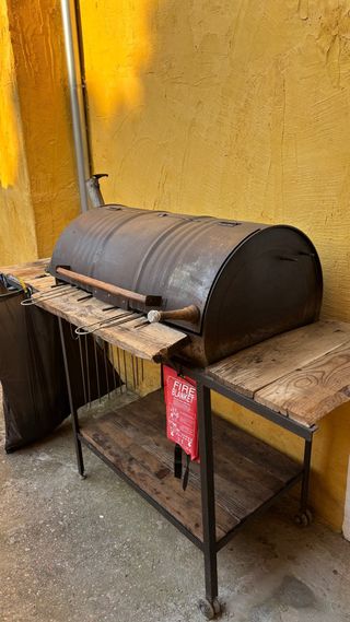 Barbacoa-horno portátil