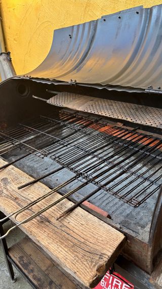 Barbacoa-horno portátil