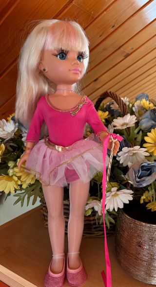 Muñeca Nancy Socorrista + 3 Looks extra