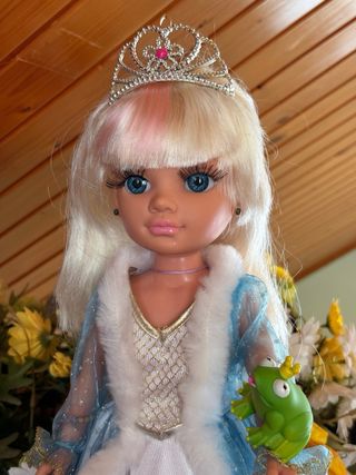 Muñeca Nancy Socorrista + 3 Looks extra