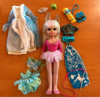 Muñeca Nancy Socorrista + 3 Looks extra