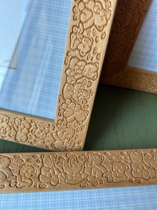 Cuadro Bordado a Mano: Niño pequeño