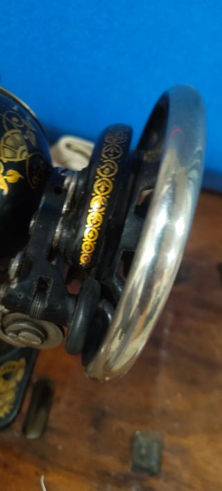 Máquina coser Singer antigua