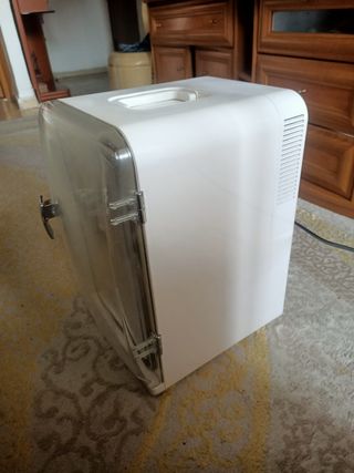 Mini nevera portátil