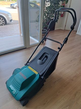 Cortacésped Bosch 1200W