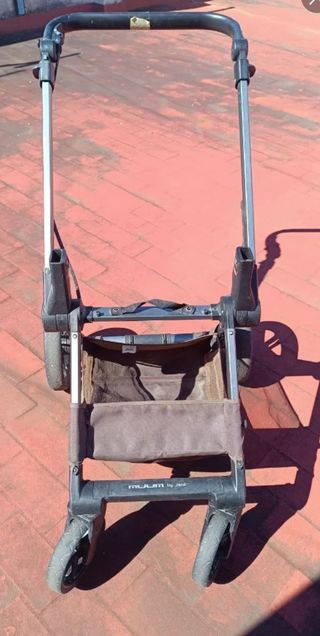 Cochecito Jane 3 piezas: capazo, silla y grupo 0+.