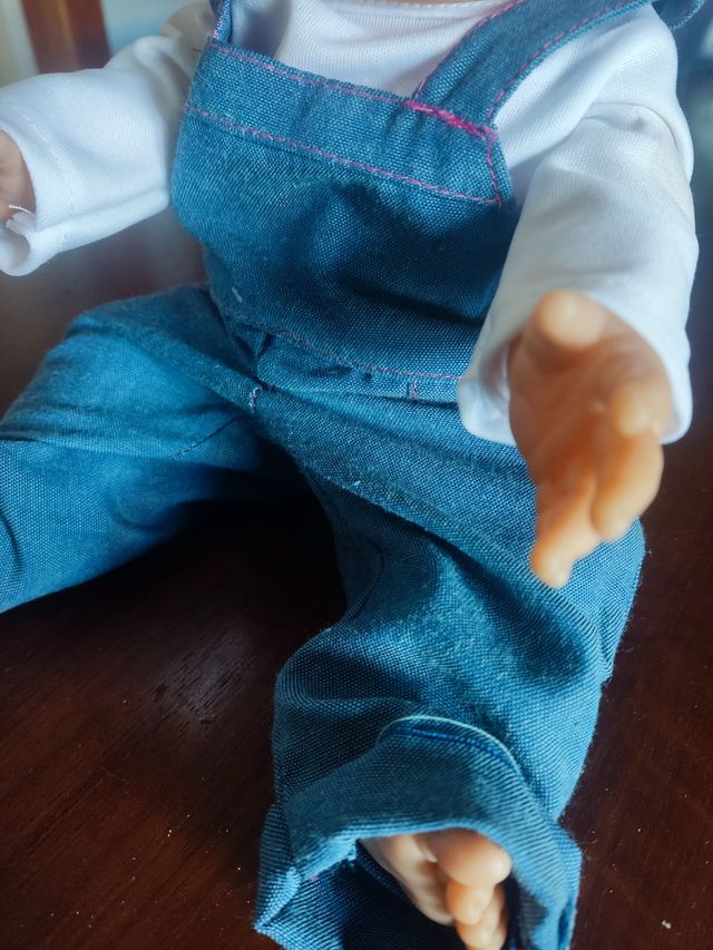 Muñeco bebé tipo Nenuco