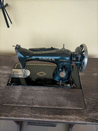Máquina de coser Singer Antigua