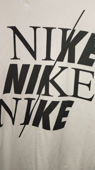 Camiseta Nike blanca