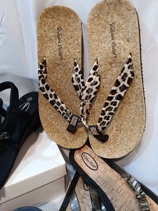LOTE Sombreros y zapatos varios