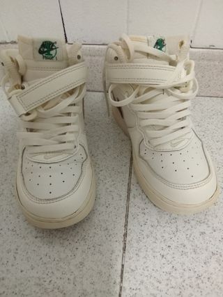 Nike Air Force 1 - Marrón-Blanco