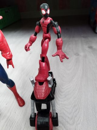 2 Figuras Spiderman: Hasbro