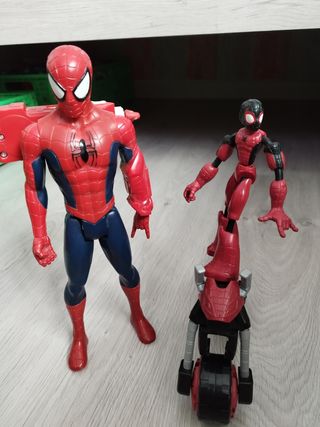 2 Figuras Spiderman: Hasbro