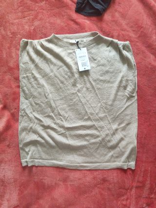 Conjunto Zara: blusa beige + falda negra