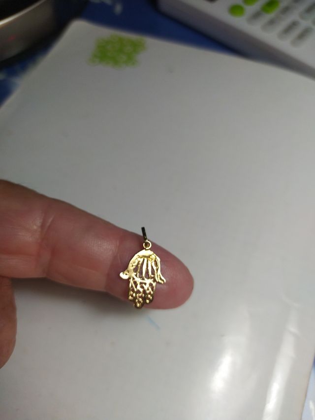 Mano de Fátima oro 18k