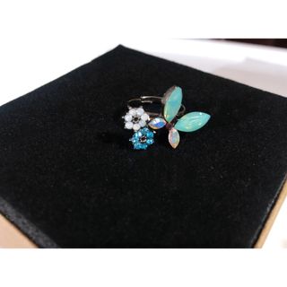 Anillo mariposa ajustable cristales decorativos