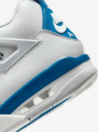 Air Jordan 4 Retro Military Blue 2024