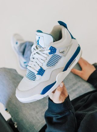 Air Jordan 4 Retro Military Blue 2024