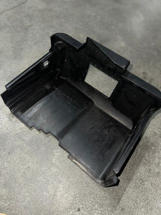 Tapa batería VW Golf IV