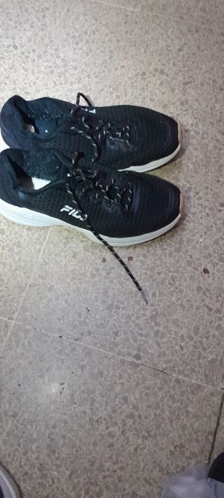 Zapatillas Fila negras