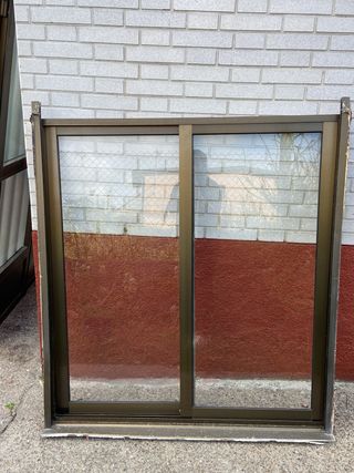 Ventana aluminio corredera usada