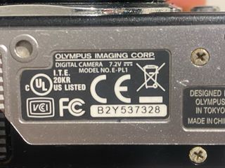 Olympus E-PL1 + zoom 14-42MM