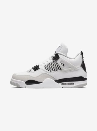 Air Jordan 4 Retro Military Black 2022