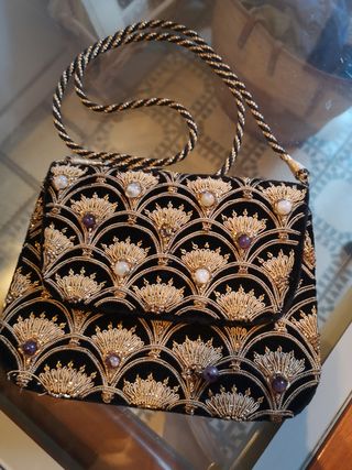 Clutch terciopelo bordado Zardozi