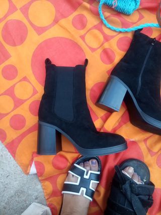 Botines plataforma negros, talla 40