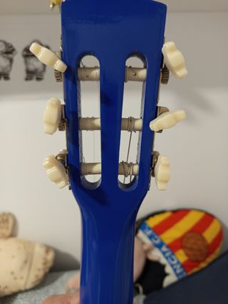 Guitarra clásica azul infantil