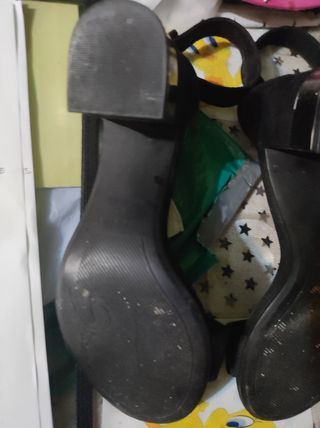 Sandalias Bershka negras, talla 37