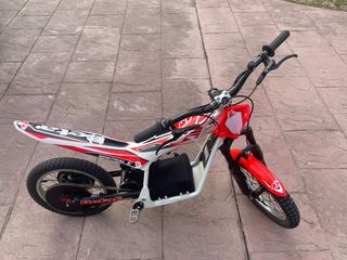 Beta Minitrial Eléctrica Infantil