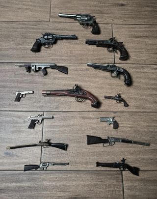 Miniaturas de pistolas Antiguas