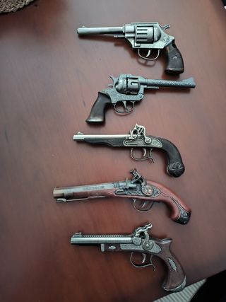 Miniaturas de pistolas Antiguas