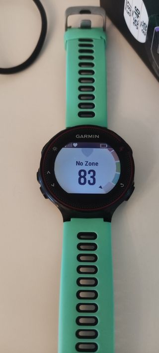 Reloj Garmin fourunner 235