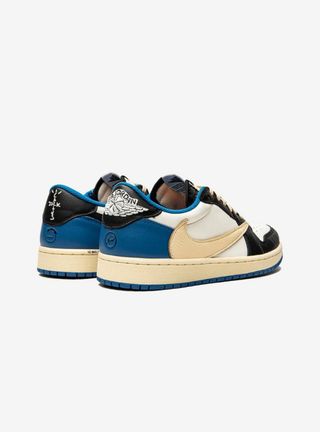Jordan 1 Retro Low OG SP Fragment x Travis Scott