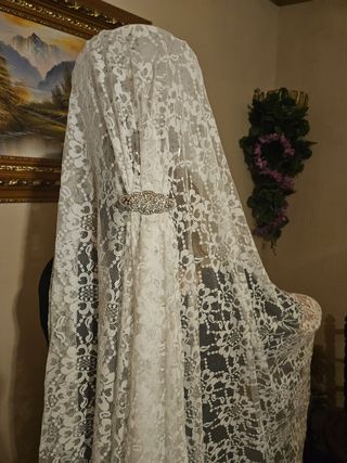 Mantilla de madrina encaje beige