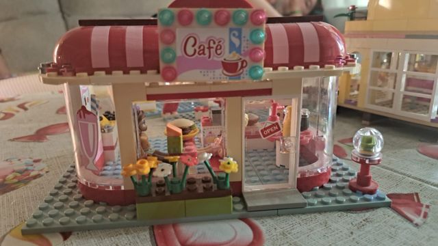 Cafetería LEGO Friends 3061