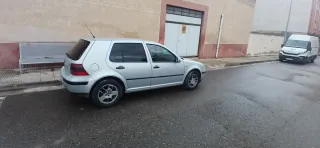 Volkswagen Golf 2000