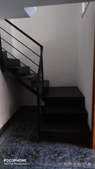 Alquiler local comercial, NO PARA VIVIENDA.