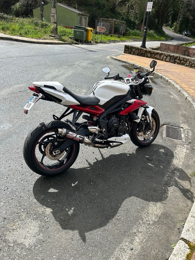 Triumph Street Triple 675R