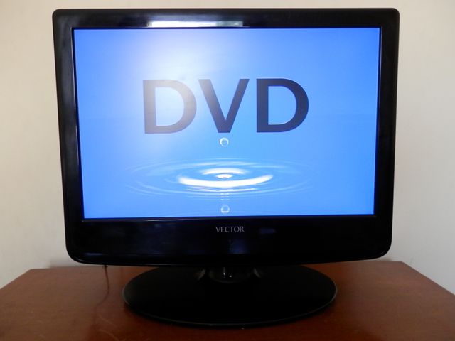 TV Vector 19 LCD TFT DVD Ideal caravanas+garantía
