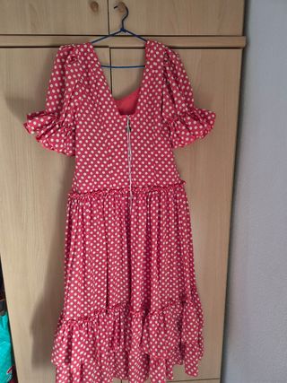 Bata rociera lunares roja