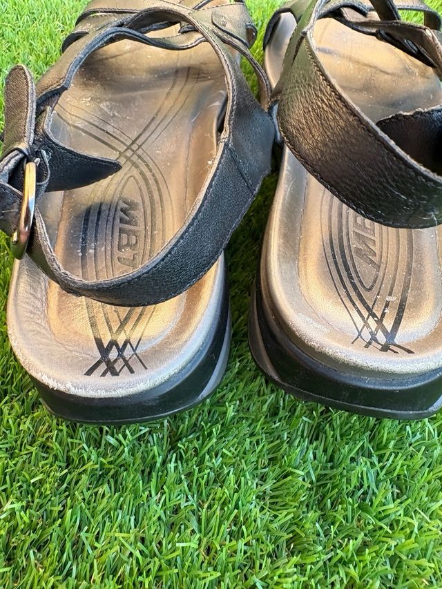 Sandalias MBT 38 negras tiras