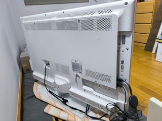 TV Thomson 24" blanca