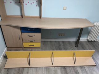 Escritorio infantil con estantería - 215x50x228