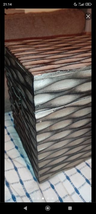 Baúl japonés de madera