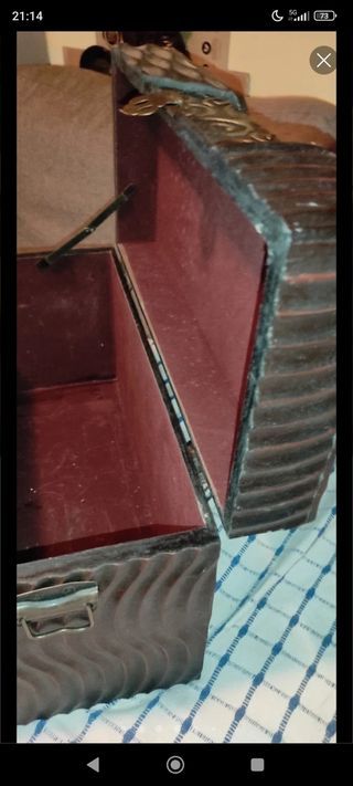 Baúl japonés de madera