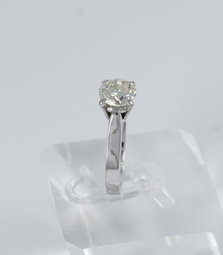 Anillo en oro blanco 18k con diamante 1.26 ct
