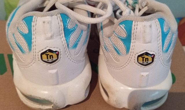 Zapatillas Nike TN blancas niño 36 de segunda mano por 28 EUR en